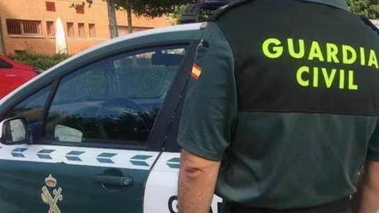 La Guardia Civil detiene a dos personas que portaban dos kilogramos de heroína en Pinto La Guardia Civil detiene a dos personas que portaban dos kilogramos de heroína en Pinto