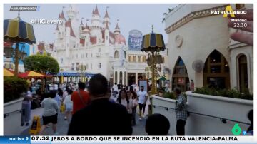 El youtuber 'Clavero' visita el reino de Sherk de Universal Studios Singapur: "¡Voy a llorar!" 