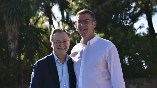 El presidente del PP, Alberto Núñez Feijóo, y el presidente de Ceuta, Juan Jesús Vivas, en una imagen de archivo. El presidente del PP, Alberto Núñez Feijóo, y el presidente de Ceuta, Juan Jesús Vivas, en una imagen de archivo.