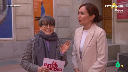 Mónica García, a Thais Villas cuando le pregunta si ha comido setas alucinógenas En un momento que recupera ahora El Intermedio, Thais Villas visitaba el Congreso para preguntar a los políticos sobre su apego con el mundo rural. Las divertidas respuestas de Elias Bendodo, Herminio Sancho o Mónica García, en este vídeo.