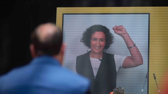 Marta Rovira se plantea volver a Cataluña esta semana y califica de "justicia poética" el archivo del caso Tsunami Marta Rovira se plantea volver a Cataluña esta semana y califica de "justicia poética" el archivo del caso Tsunami