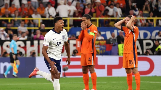 Ollie Watkins celebra el gol de la victoria Ollie Watkins celebra el gol de la victoria