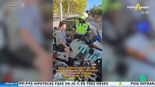 La Guardia Civil cumple el sueño de Iván, un niño con distrofia muscular y lo suben a su moto La Guardia Civil cumple el sueño de Iván, un niño con distrofia muscular y lo suben a su moto