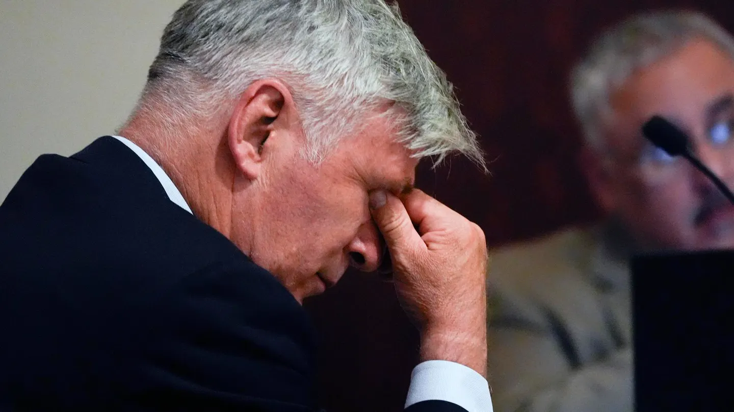 Alec Baldwin durante una audiencia previa al juicio en Santa Fe, Nuevo México (EE.UU.). Alec Baldwin durante una audiencia previa al juicio en Santa Fe, Nuevo México (EE.UU.).
