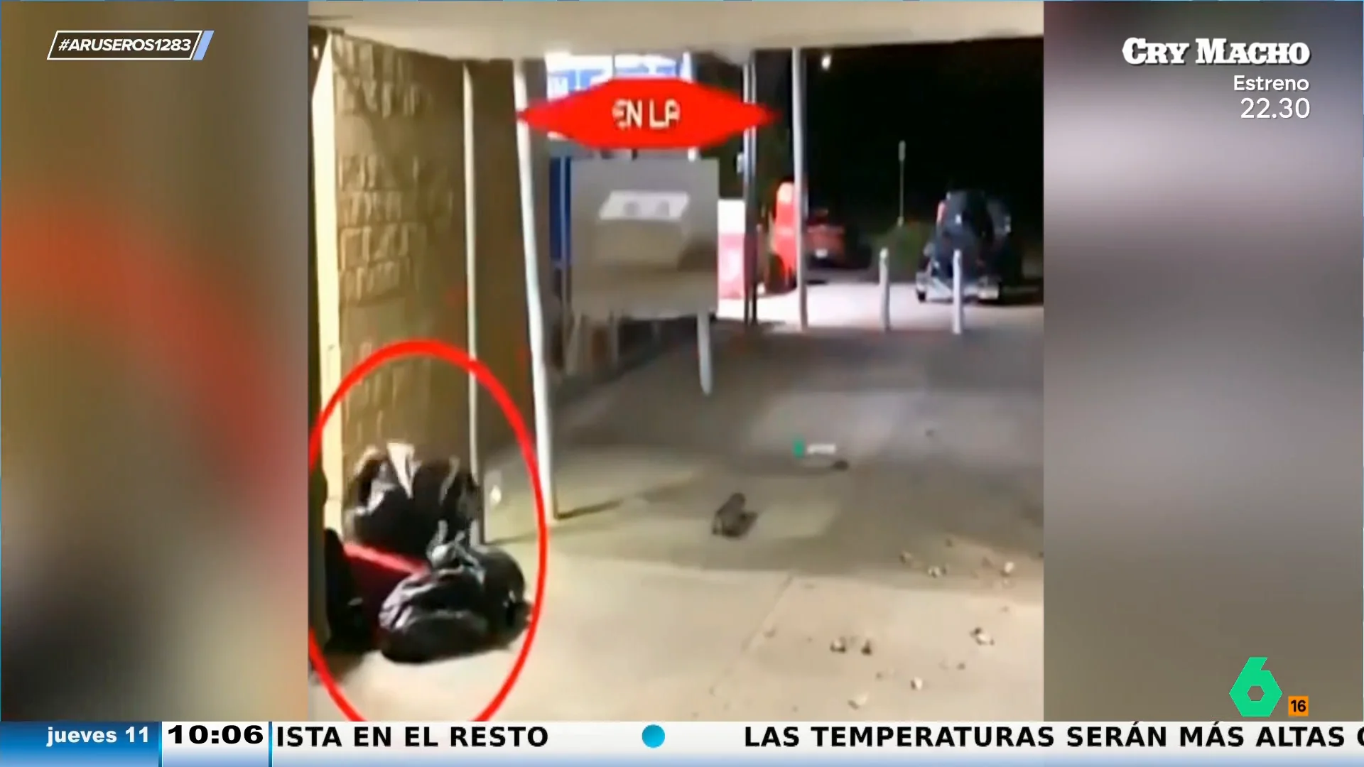 Un ladrón logra despistar a dos policías disfrazándose de bolsa de basura y las redes ríen al ver la secuencia