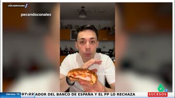 Así reacciona un tiktoker al probar las hamburguesas virales de Dabiz Muñoz: "La salsa es un poco ácida"