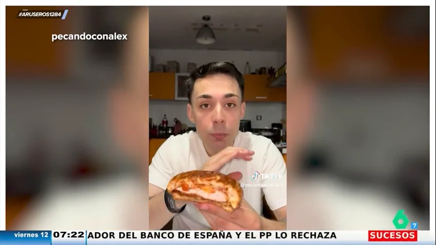 Así reacciona un tiktoker al probar las hamburguesas virales de Dabiz Muñoz: "La salsa es un poco ácida"