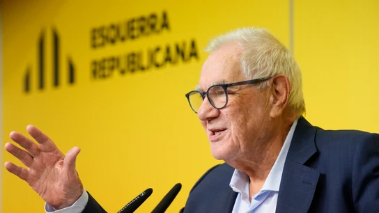 El líder de ERC en el Ayuntamiento de Barcelona, Ernest Maragall, durante la rueda de prensa que ha ofrecido junto al presidente del partido El líder de ERC en el Ayuntamiento de Barcelona, Ernest Maragall, durante la rueda de prensa que ha ofrecido junto al presidente del partido