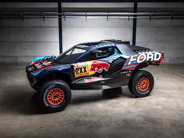 La Ford Raptor T1+ de Carlos Sainz y Nani Roma para el Dakar se presenta La Ford Raptor T1+ de Carlos Sainz y Nani Roma para el Dakar se presenta