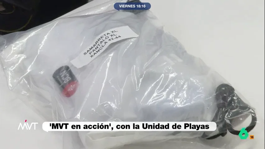 'MVT en acción' patrulla junto a la Unidad de Playas de la Guardia Urbana en una jornada donde es testigo de la detención de un hombre que había intentado robar un reloj valorado en 10.000 euros y otro que se había llevado las mochilas de un bañista.