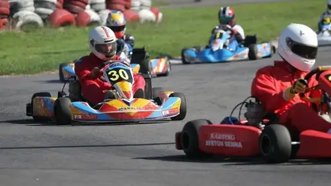 Karting en la Ría de Muros Noia Karting en la Ría de Muros Noia