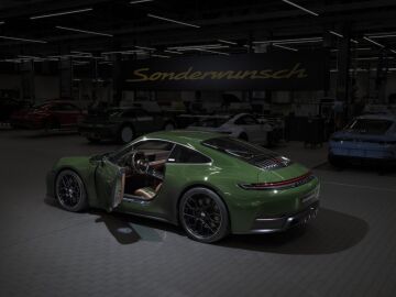  Porsche 911 Cuarenta Edition