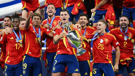 La Selección festeja la Eurocopa conseguida ante Inglaterra La Selección festeja la Eurocopa conseguida ante Inglaterra