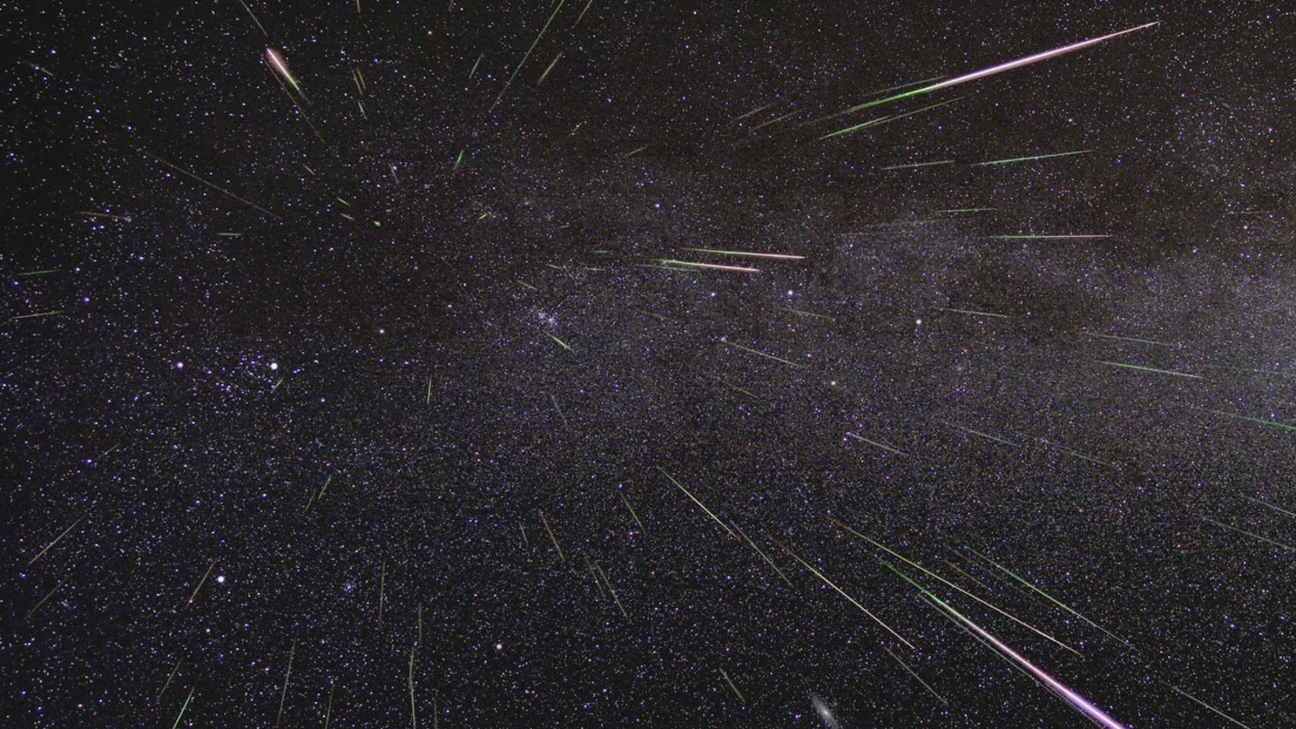 Lluvia de estrellas veraniega. Lluvia de estrellas veraniega.
