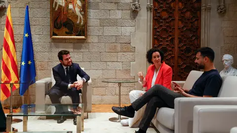 El presidente de la Generalitat, Pere Aragonès; la secretaria general de ERC en funciones, Marta Rovira, y el diputado de ERC en el Parlament Rubén Wagensberg, se reúnen en el Palau de la Generalitat.