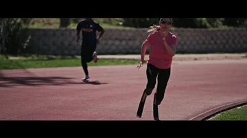 Sara Andrés runs during the filming of 'Behind the Medal' Sara Andrés runs during the filming of 'Behind the Medal'