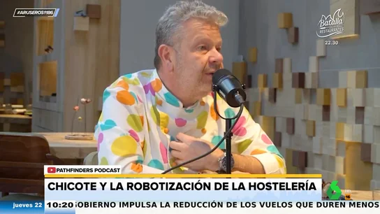 Chicote muestra su clara opinión sobre la robotización de la hostelería: "¡Me parece una mierda!" Chicote muestra su clara opinión sobre la robotización de la hostelería: "¡Me parece una mierda!"
