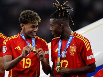 Lamine Yamal y Nico Williams, campeones de Europa con la Selección Española