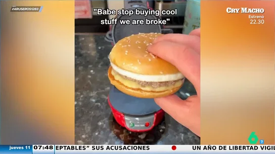 La máquina que hace hamburguesas: cocina todos los ingredientes a la vez y la sirve montada La máquina que hace hamburguesas: cocina todos los ingredientes a la vez y la sirve montada