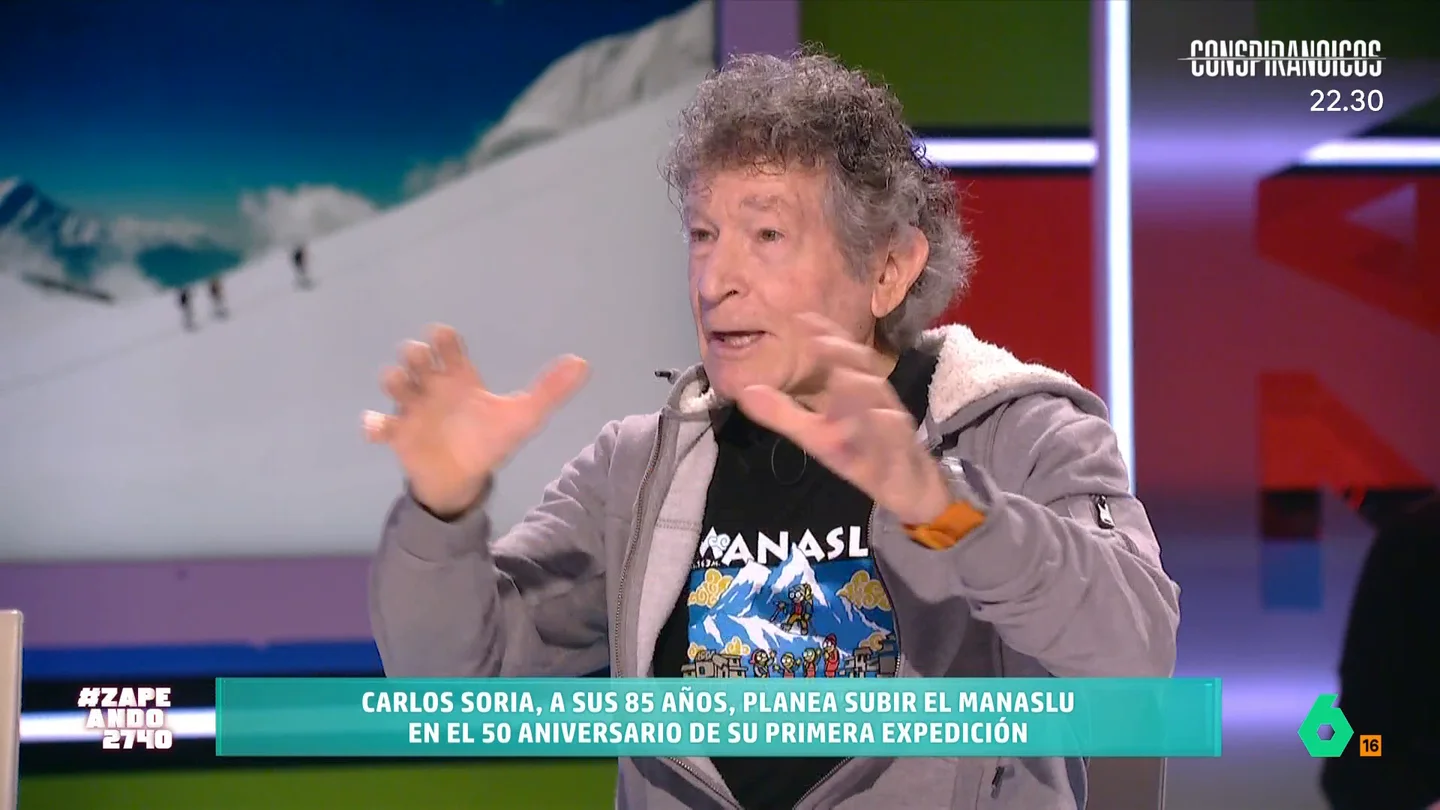Carlos Soria explica su plan para escalar la cima del Manaslu, a 8.000 metros, con 86 años El mítico alpinista Carlos Soria comenta en Zapeando cómo será la aventura que tiene preparada para el año que viene, cuando cumplirá 86 años: escalar el Manaslu, uno de los ochomiles del Himalaya, 50 años después de la primera vez.