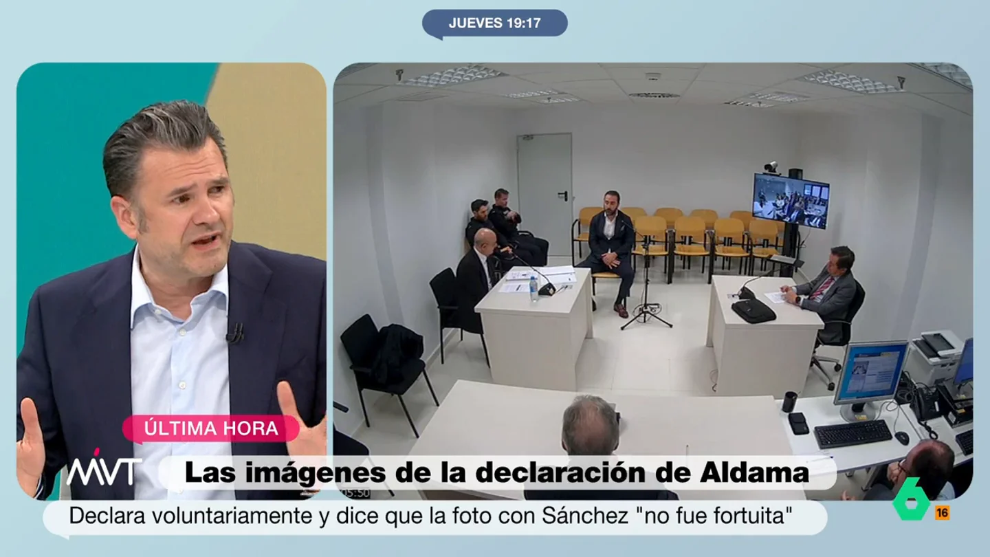 Iñaki López, sobre el 'caso Delcy': "¿No es raro que se haga una reunión a tan alto nivel para una mujer que tenía prohibido entrar a la UE?" Víctor de Aldama, durante su declaración en la Audiencia Nacional, ha contado que se se había organizado una cena con la vicepresidenta de Venezuela junto con varios ministros y el presidente del Gobierno, Pedro Sánchez.