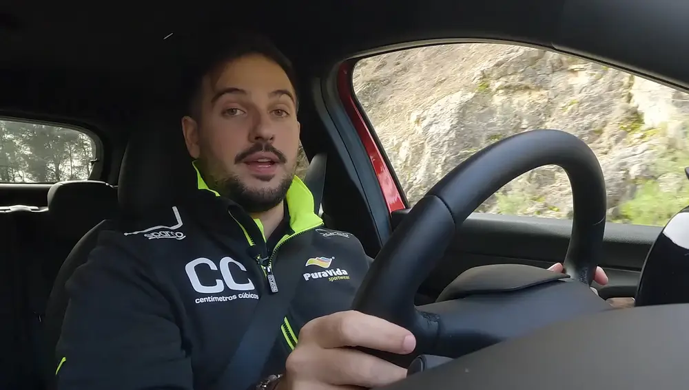 Juanjo López prueba el Alfa Romeo Junior Juanjo López prueba el Alfa Romeo Junior