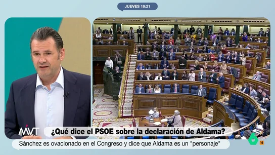 Iñaki López, sobre los aplausos a Sánchez: "Desde el vídeo de cumpleaños de Amancio Ortega no veía tantos empleados entregados" "Qué triste que sigamos en el día de la marmota viviendo casos de corrupción y que la respuesta sea siempre la misma, en el Gobierno y en la oposición", reflexiona Iñaki López tras el aplauso a Pedro Sánchez en el Congreso de los Diputados.
