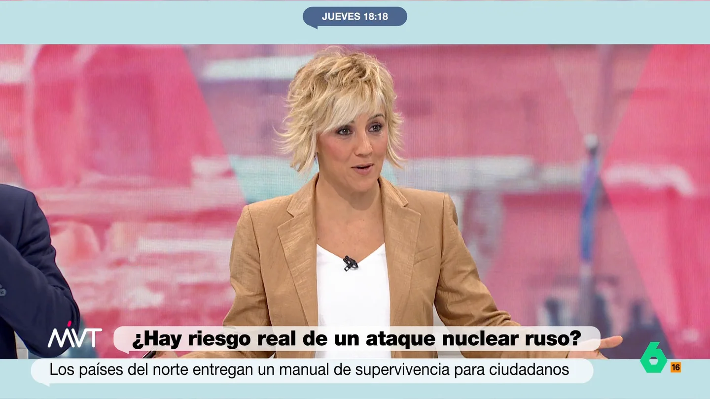 Cristina Pardo 'tranquiliza' a Loreto Ochando sobre la amenaza nuclear: "No queremos ni que hiperventiles tú ni nadie en casa" Más Vale Tarde ha entrevistado a una ecologista que ha expuesto varios protocolos a seguir ante un ataque nuclear, algo que ha alarmado a la colaboradora del programa.