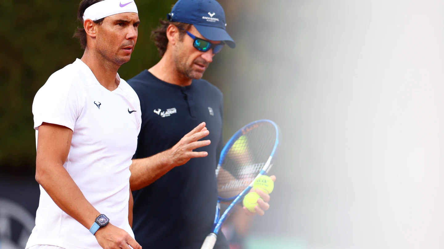 Carlos Moyà carga contra la "cutre" despedida a Rafa Nadal en Málaga Carlos Moyà carga contra la "cutre" despedida a Rafa Nadal en Málaga