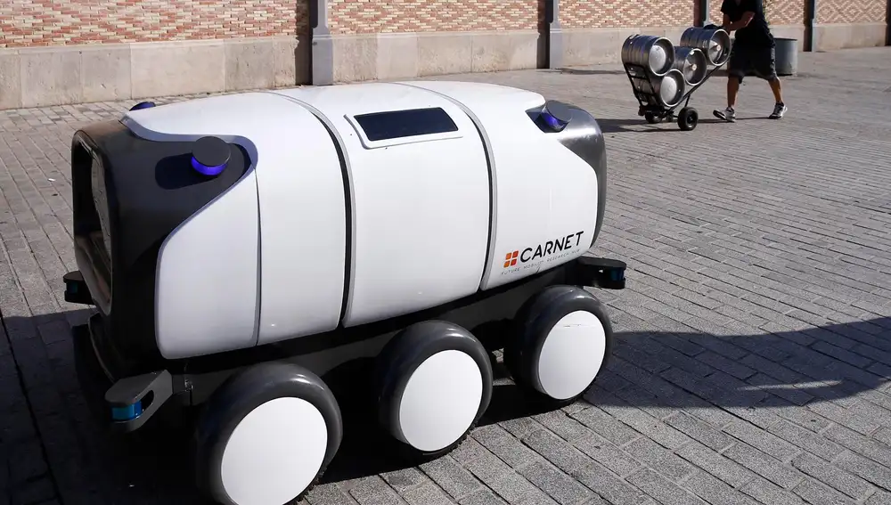 Sale a prueba un robot para repartir paquetes Sale a prueba un robot para repartir paquetes