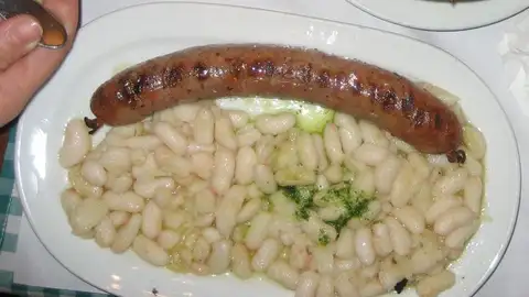 Butifarra con alubias Butifarra con alubias