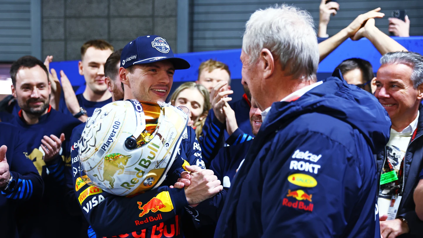 Max Verstappen y Helmut Marko Max Verstappen y Helmut Marko