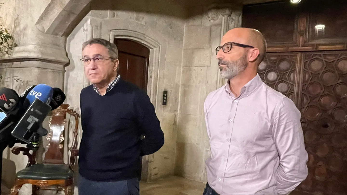 El conseller de Educación del Gobierno valenciano, José Antonio Rovira, ha señalado que el colegio Lluís Vives de Massanassa (Valencia), en una rueda de prensa tras el accidente mortal en Massanassa El conseller de Educación del Gobierno valenciano, José Antonio Rovira, ha señalado que el colegio Lluís Vives de Massanassa (Valencia), en una rueda de prensa tras el accidente mortal en Massanassa