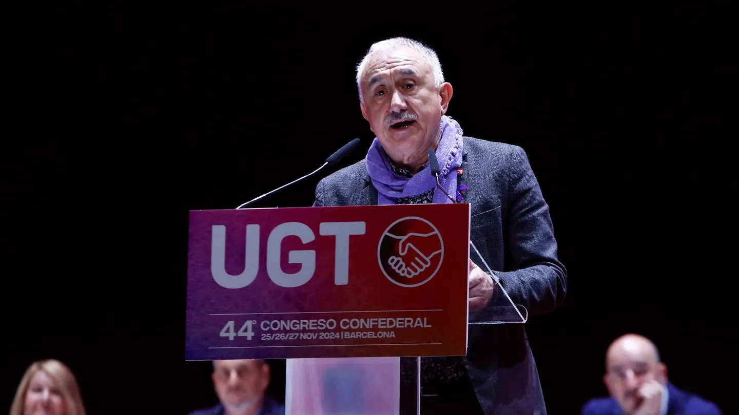 Álvarez dice que la jornada laboral de 37,5 horas es una estación de paso hacia las 32 Pepe Álvarez, secretario general de UGT, durante su intervención en el 44º Congreso Federal