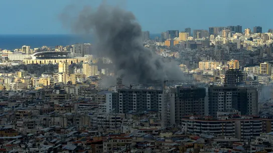 Israel bombardea 25 "objetivos" en todo el Líbano pese a negociaciones de alto el fuego Imágenes del distrito de Dahieh, al sur de Beirut (Líbano) tras los últimos ataques israelíes