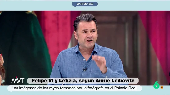 Iñaki López, sobre el Banco de España como "marchante" de las fotos de los reyes "He mirado entre sus funciones y no he encontrado que el Banco de España tenga que necesariamente convertirse en coleccionista de arte", comenta Iñaki López en este vídeo donde valora las fotos de Annie Leibovitz a Felipe VI y Letizia.