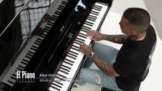 Aitor Ocina, 'el pianista de la calle' que empezó a tocar el piano por su abuelo sorprende al tocar 'The Weeknd' Aitor Ocina, 'el pianista de la calle' que empezó a tocar el piano por su abuelo sorprende al tocar 'The Weeknd'