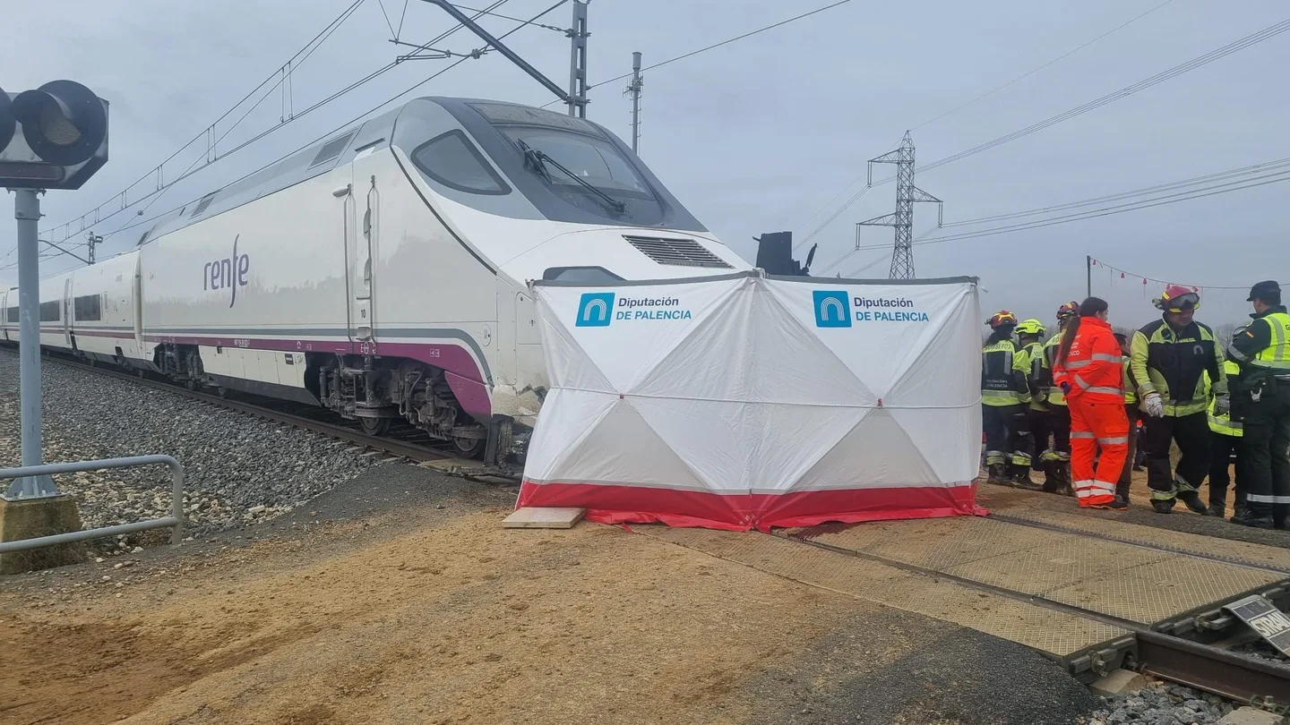 Tren Alvia accidentado en Husillos (Palencia) Tren Alvia accidentado en Husillos (Palencia)