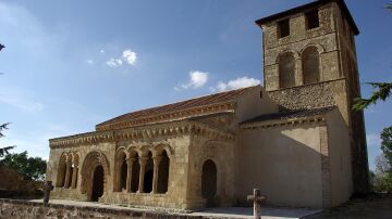 Iglesia de San Miguel de Sotosalbos