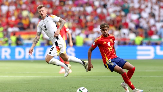 Toni Kroos y Lamine Yamal Toni Kroos y Lamine Yamal
