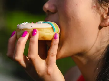 Las personas con este defecto prefieren menos los alimentos a medida que aumenta su contenido en esta sacarosa Las personas con este defecto prefieren menos los alimentos a medida que aumenta su contenido en esta sacarosa
