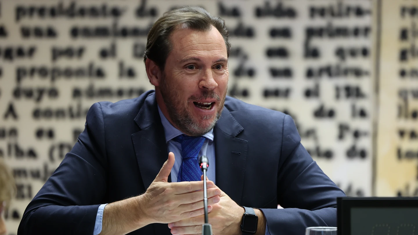 El ministro de Transportes y Movilidad Sostenible, Óscar Puente, comparece en la comisión de investigación del caso Koldo El ministro de Transportes y Movilidad Sostenible, Óscar Puente, comparece en la comisión de investigación del caso Koldo