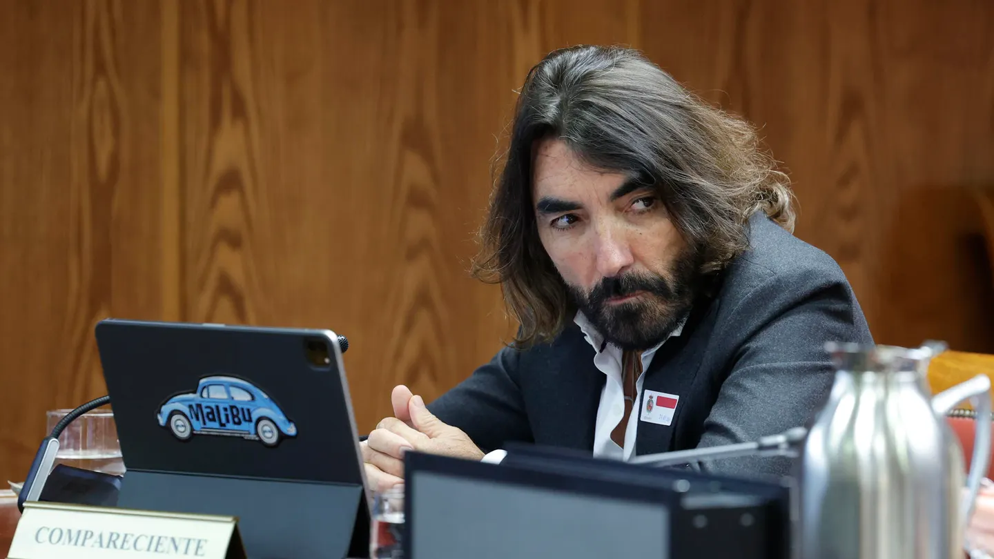 El exconsejero delegado de Globalia, Javier Hidalgo, durante su comparecencia en la comisión del Senado que investiga el caso Koldo, este viernes. El exconsejero delegado de Globalia, Javier Hidalgo, durante su comparecencia en la comisión del Senado que investiga el caso Koldo, este viernes.