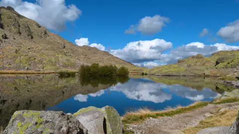 Laguna de Gredos Laguna de Gredos