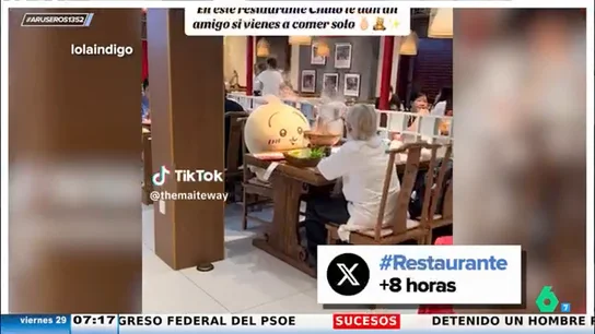 Esta es la curiosa iniciativa de un restaurante Chino para la gente que acude a comer sola al local Esta es la curiosa iniciativa de un restaurante Chino para la gente que acude a comer sola al local