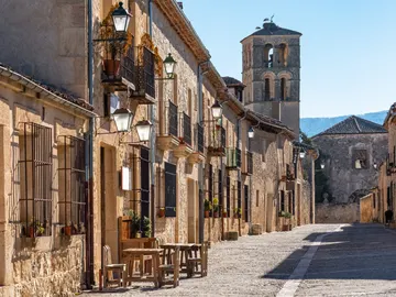 Una de las calles de Pedraza, en Segovia Una de las calles de Pedraza, en Segovia