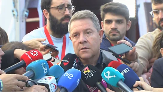 El presidente de Castilla-La Mancha, el socialista Emiliano García-Page, este sábado en Sevilla. El presidente de Castilla-La Mancha, el socialista Emiliano García-Page, este sábado en Sevilla.