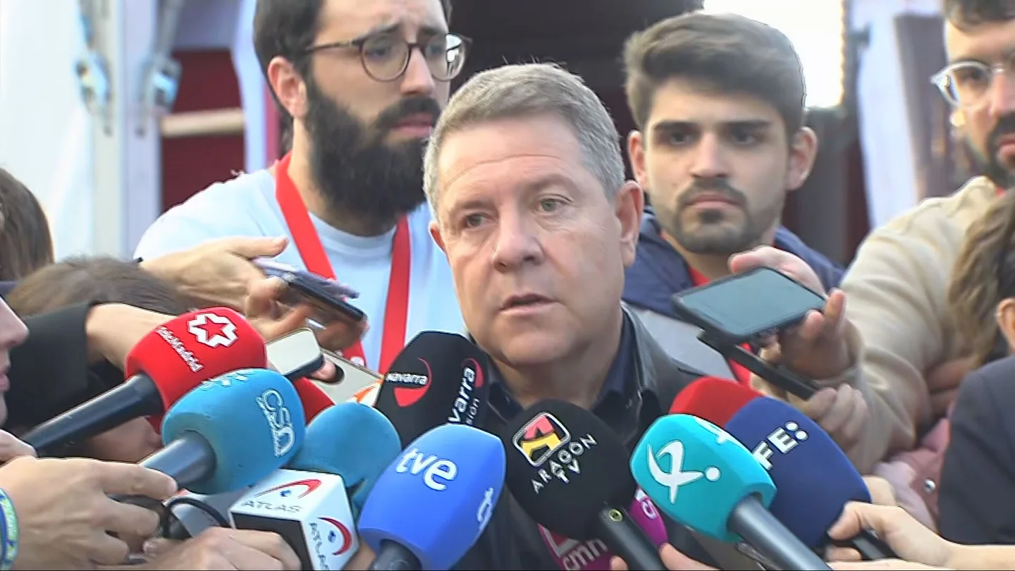 El presidente de Castilla-La Mancha, el socialista Emiliano García-Page, este sábado en Sevilla. El presidente de Castilla-La Mancha, el socialista Emiliano García-Page, este sábado en Sevilla.
