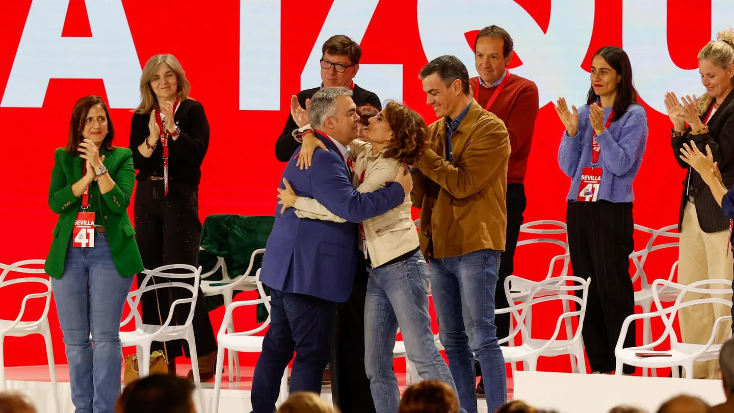 Sánchez, con Cerdán y Montero Sánchez, con Cerdán y Montero