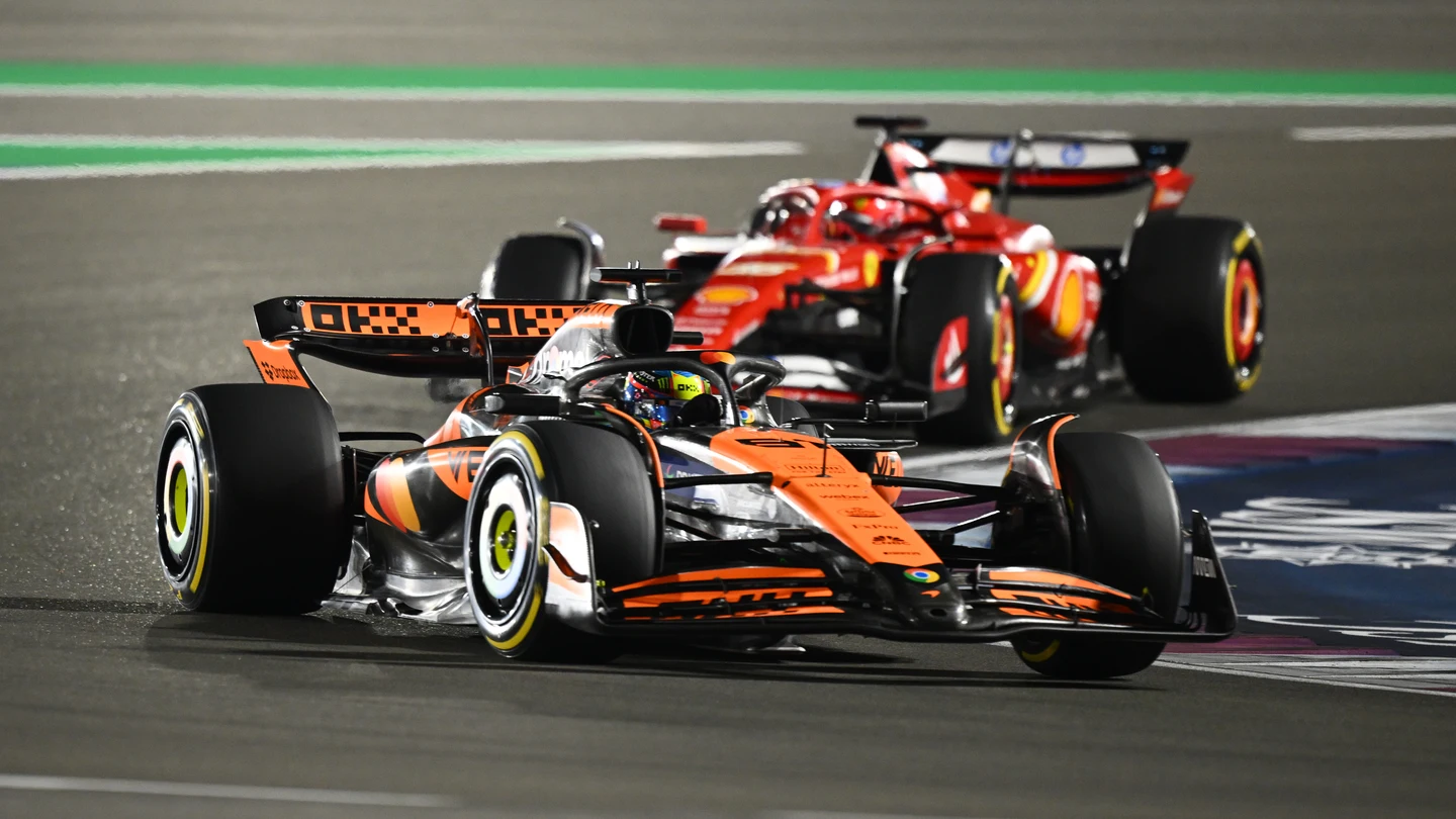 Charles Leclerc y Oscar Piastri Charles Leclerc y Oscar Piastri